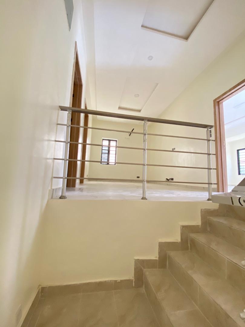 Luxury 4 bedroom semi detached duplex + BQ