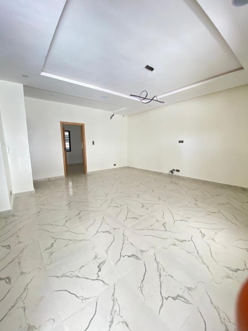 Luxury 4 bedroom semi detached duplex + BQ