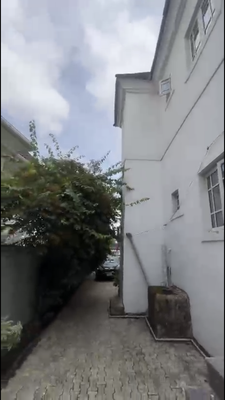 Selfcontain apartment for rent