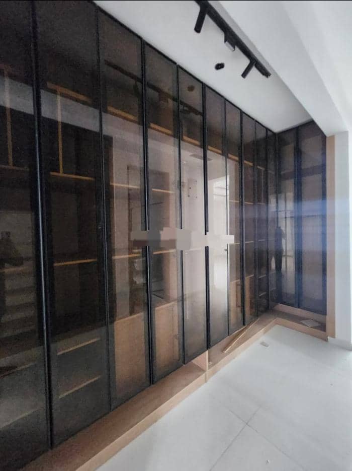 CONTEMPORARY 4 BEDROOM FULLY DETACHED DUPLEX WITH SWIMMING POOL
