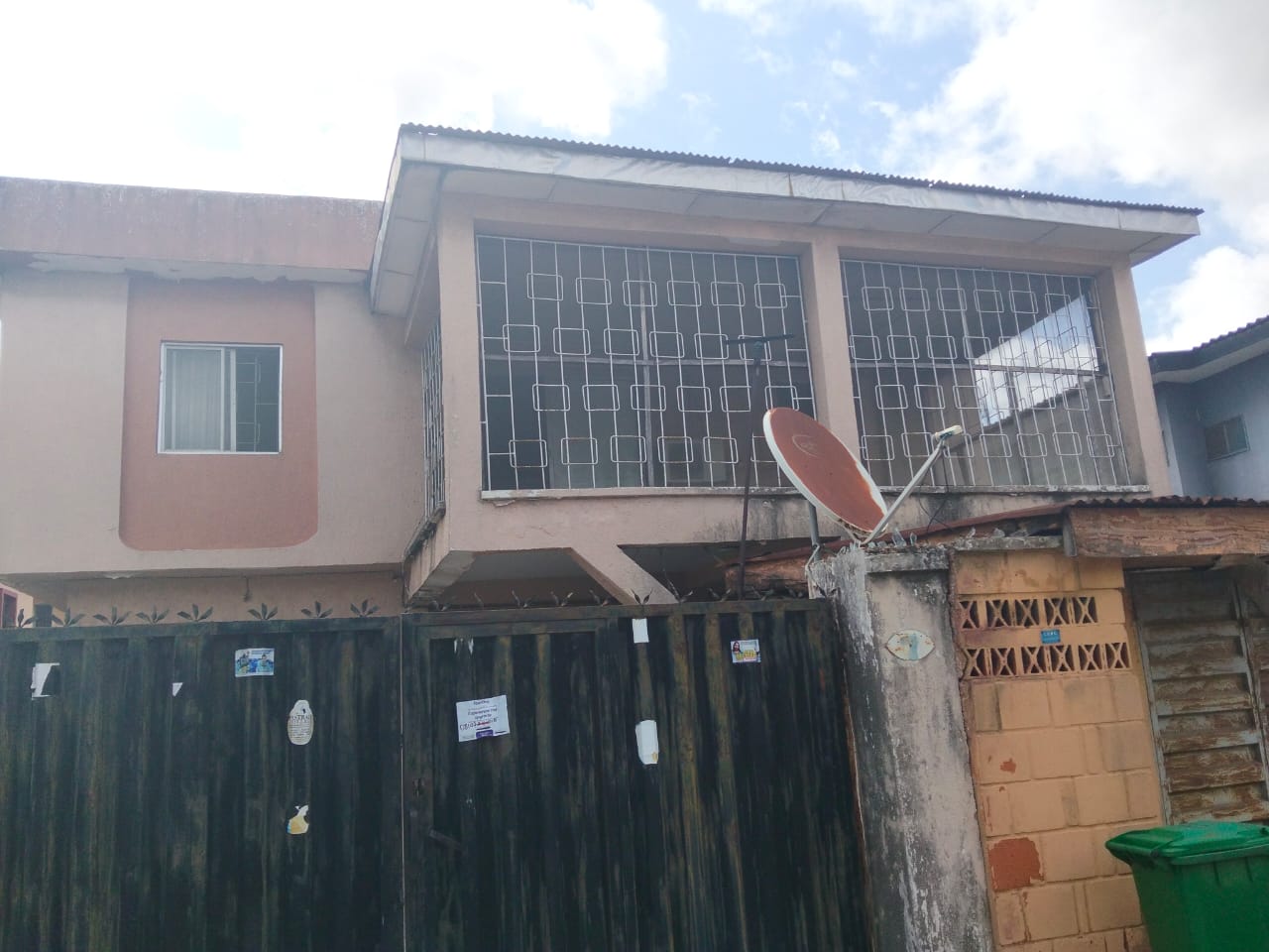 5 bedroom detached duplex