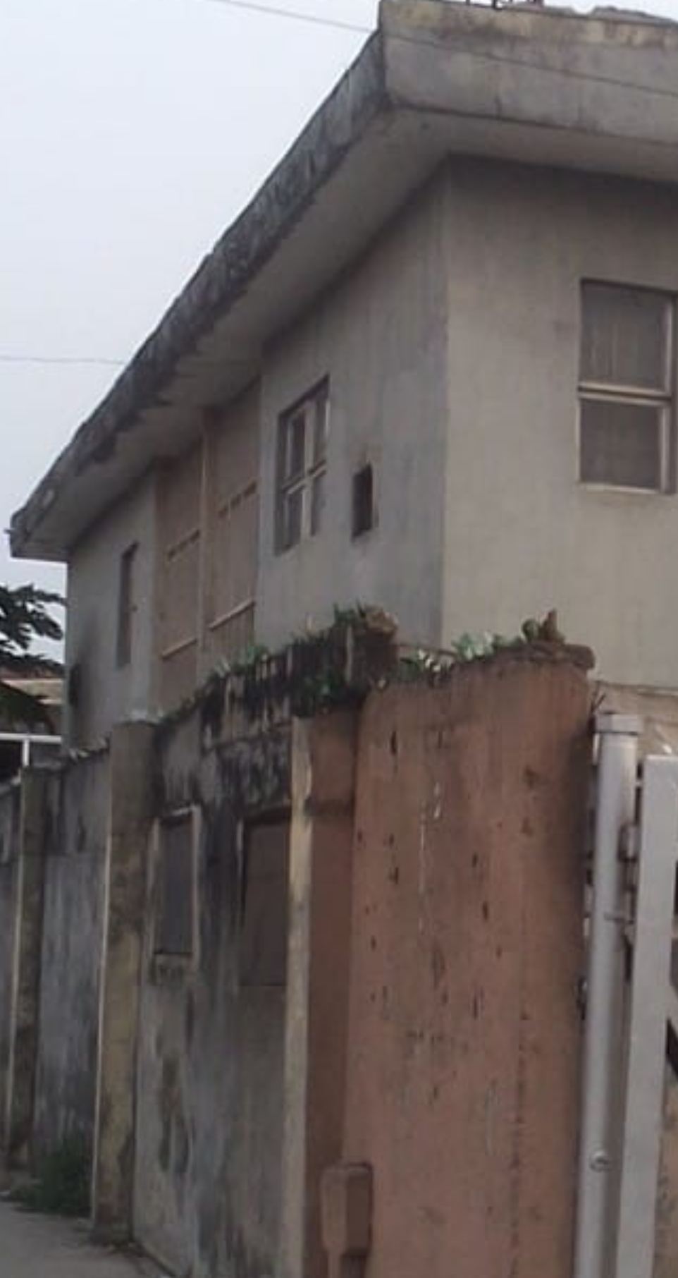 5 bedroom detached duplex