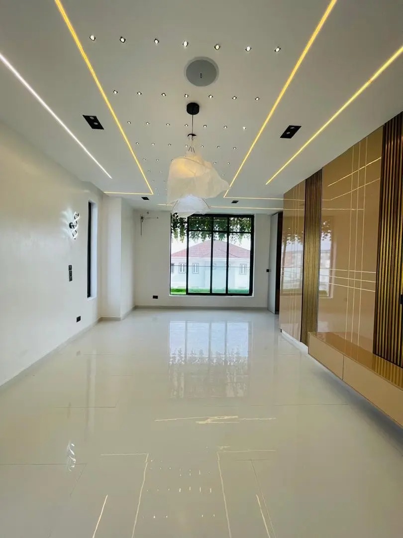 Luxury 4-Bedroom Fully Detached Duplex with a Pent House @ Lekki Palm City