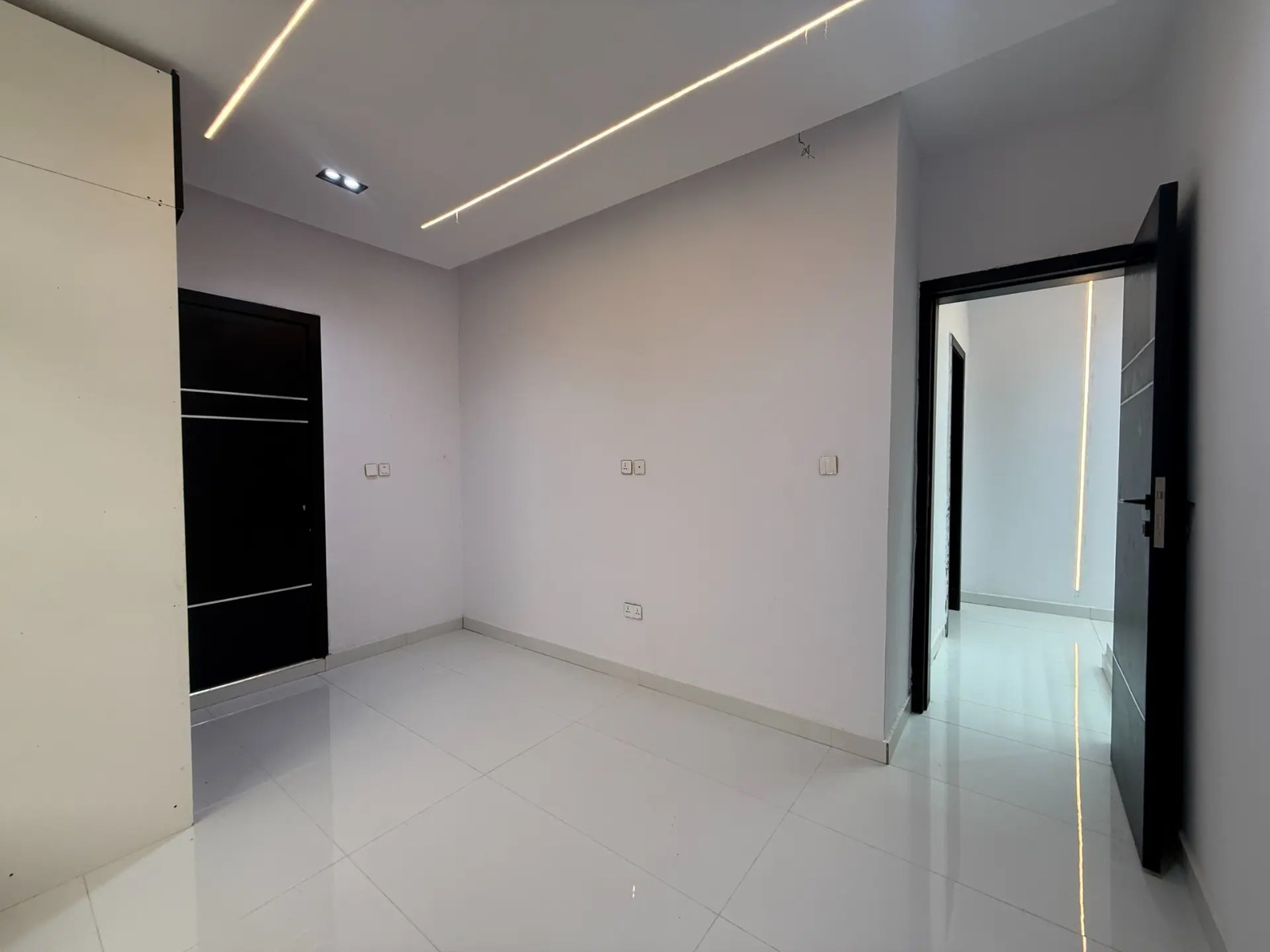 4 Bedroom Detached House for Sale at Ikota