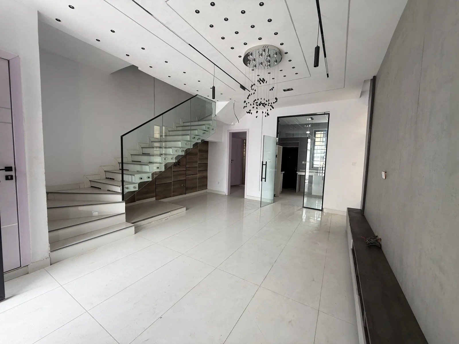 4 Bedroom Detached House for Sale at Ikota