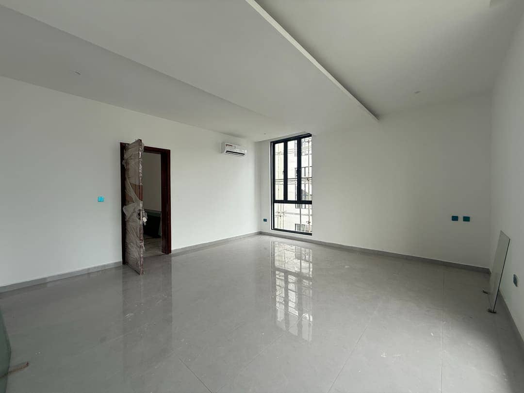 6 BEDROOM FULLY DETACHED DUPLEX FOR SALE — BANANA ISLAND, IKOYI