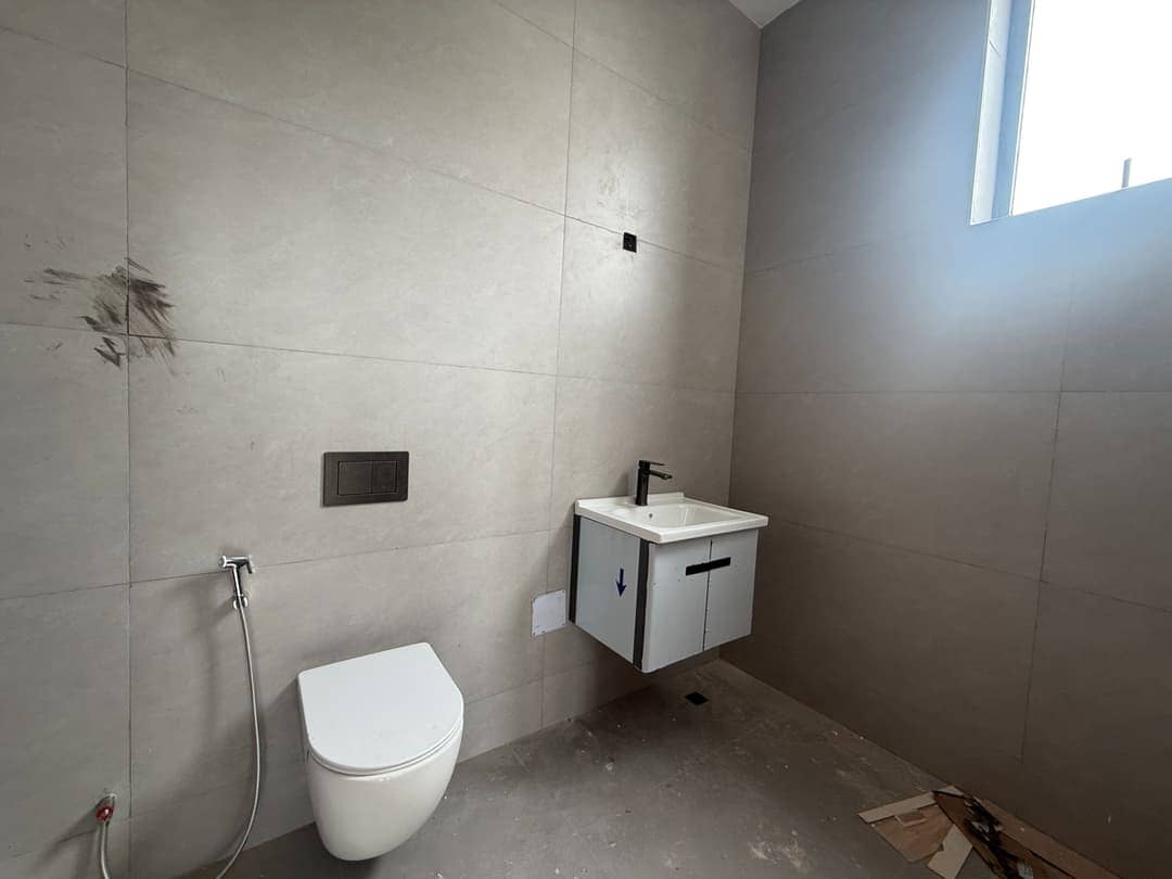 6 BEDROOM FULLY DETACHED DUPLEX FOR SALE — BANANA ISLAND, IKOYI