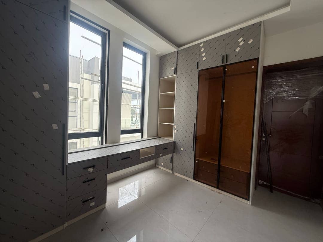 6 BEDROOM FULLY DETACHED DUPLEX FOR SALE — BANANA ISLAND, IKOYI