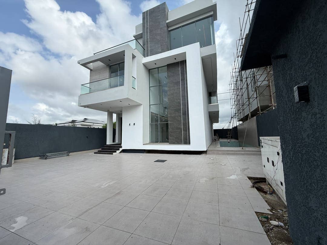 5 BEDROOM FULLY DETACHED DUPLEX FOR SALE — PARKVIEW ESTATE, IKOYI