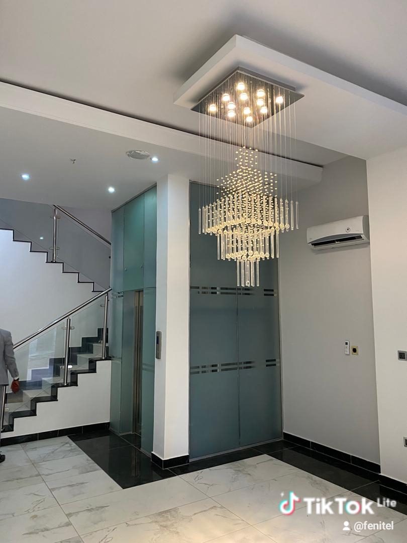 Smart and Luxury 5bedroom fully detached duplex with Bq