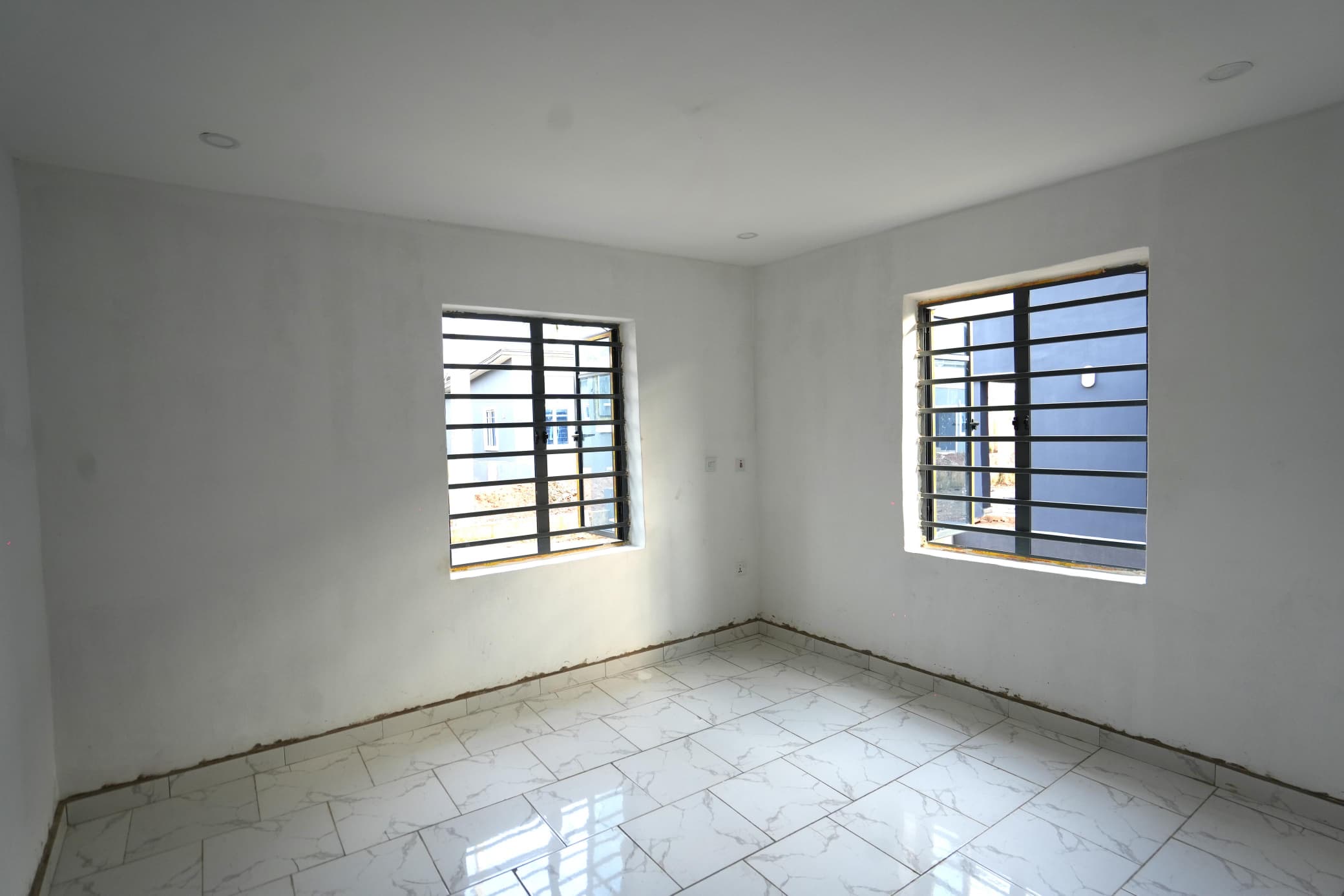 2 bedroom detached bungalow