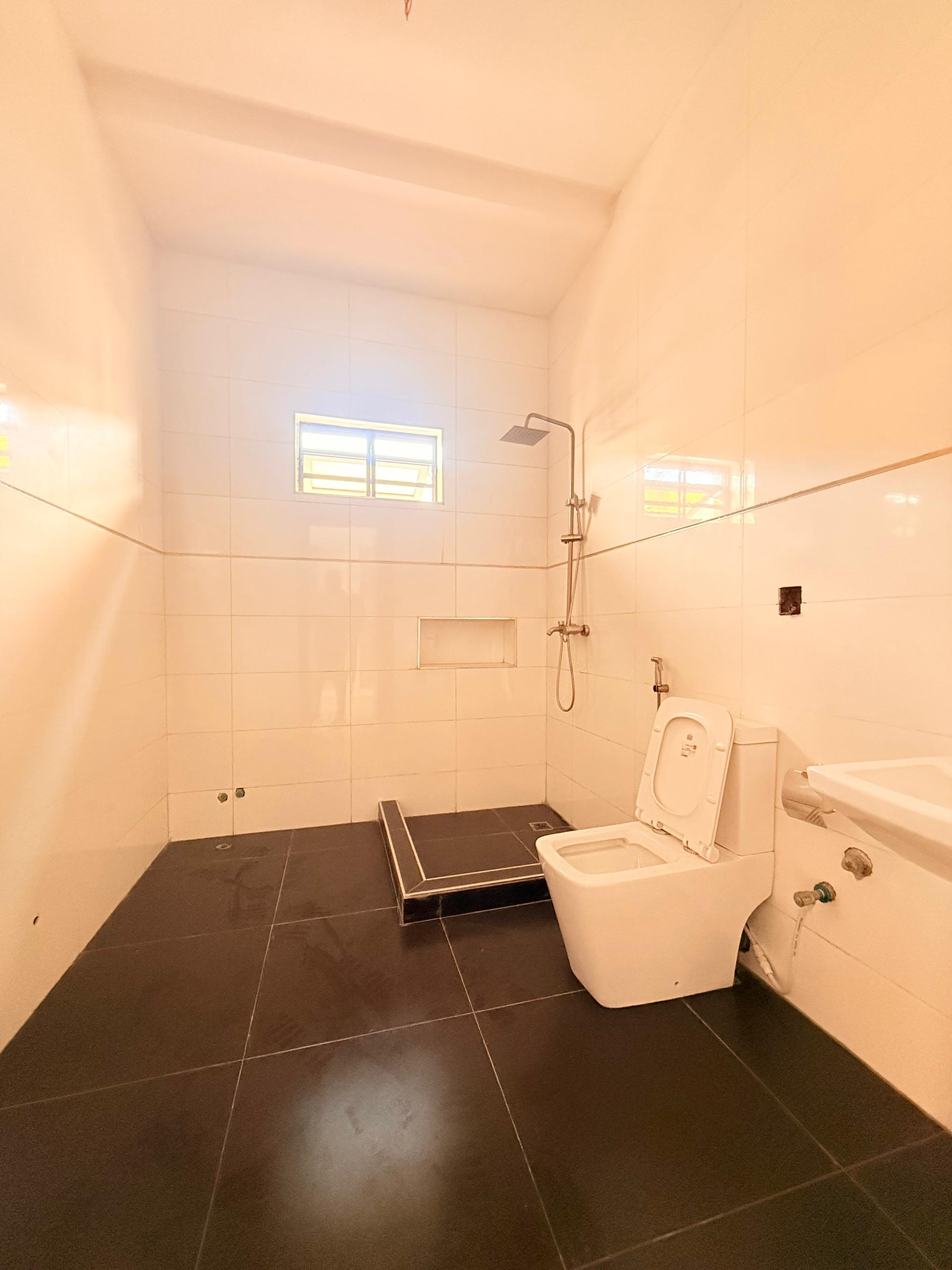 Luxury 3 bedroom semi detached duplex