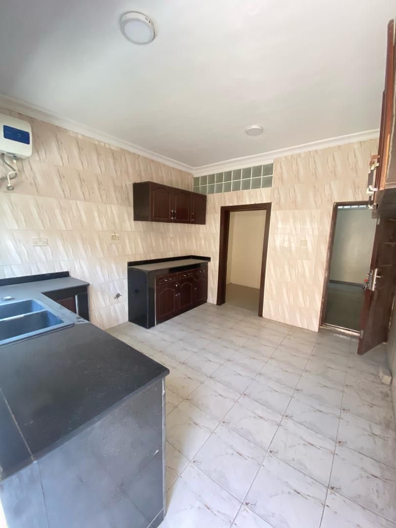 Luxury 5 bedroom detached duplex for rent