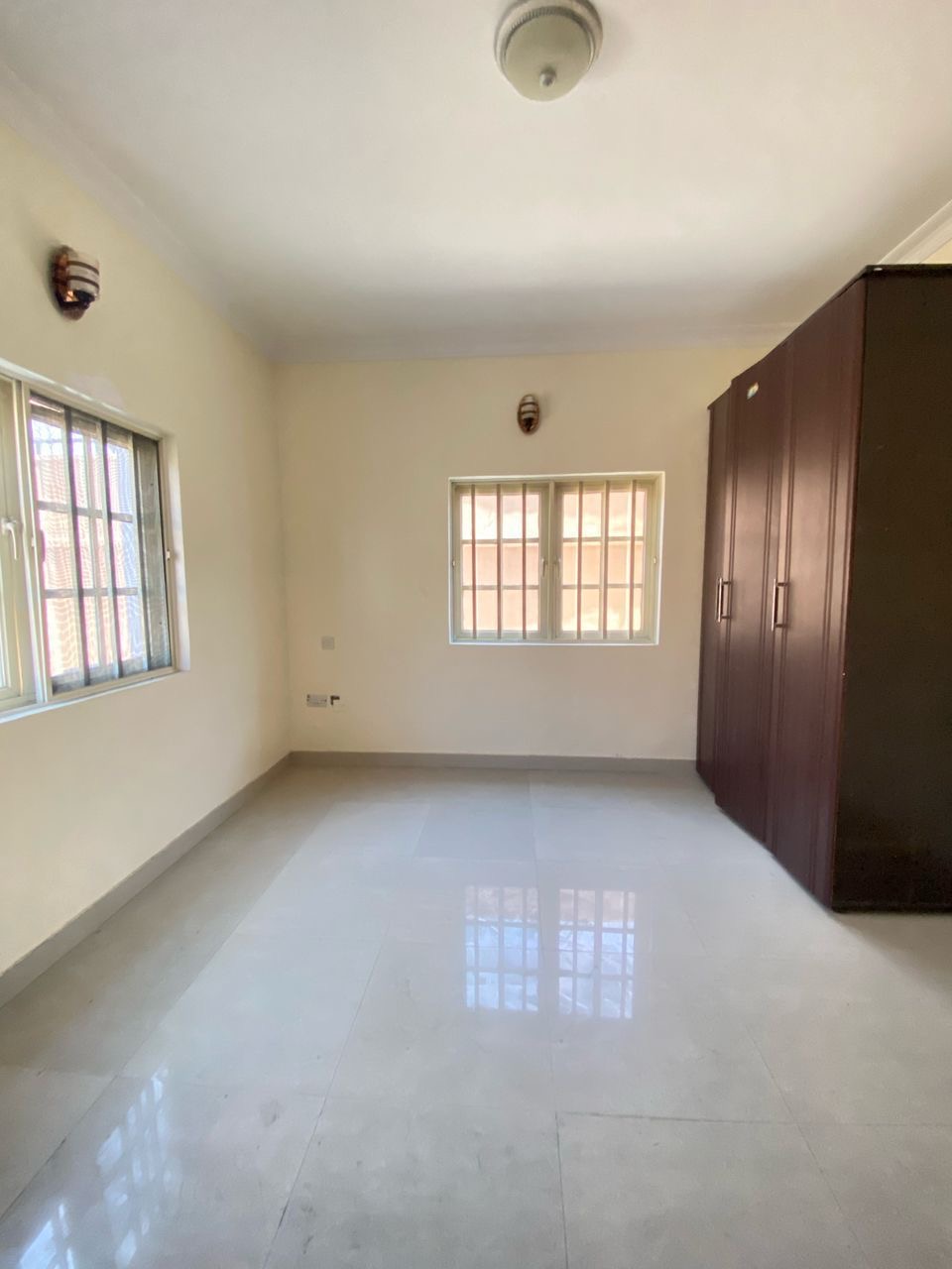 Luxury 5 bedroom detached duplex for rent
