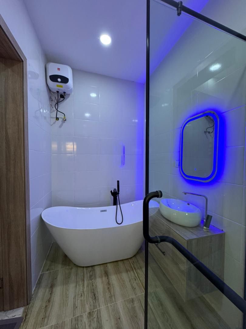 Luxury 3 bedroom fully detached bungalow + BQ