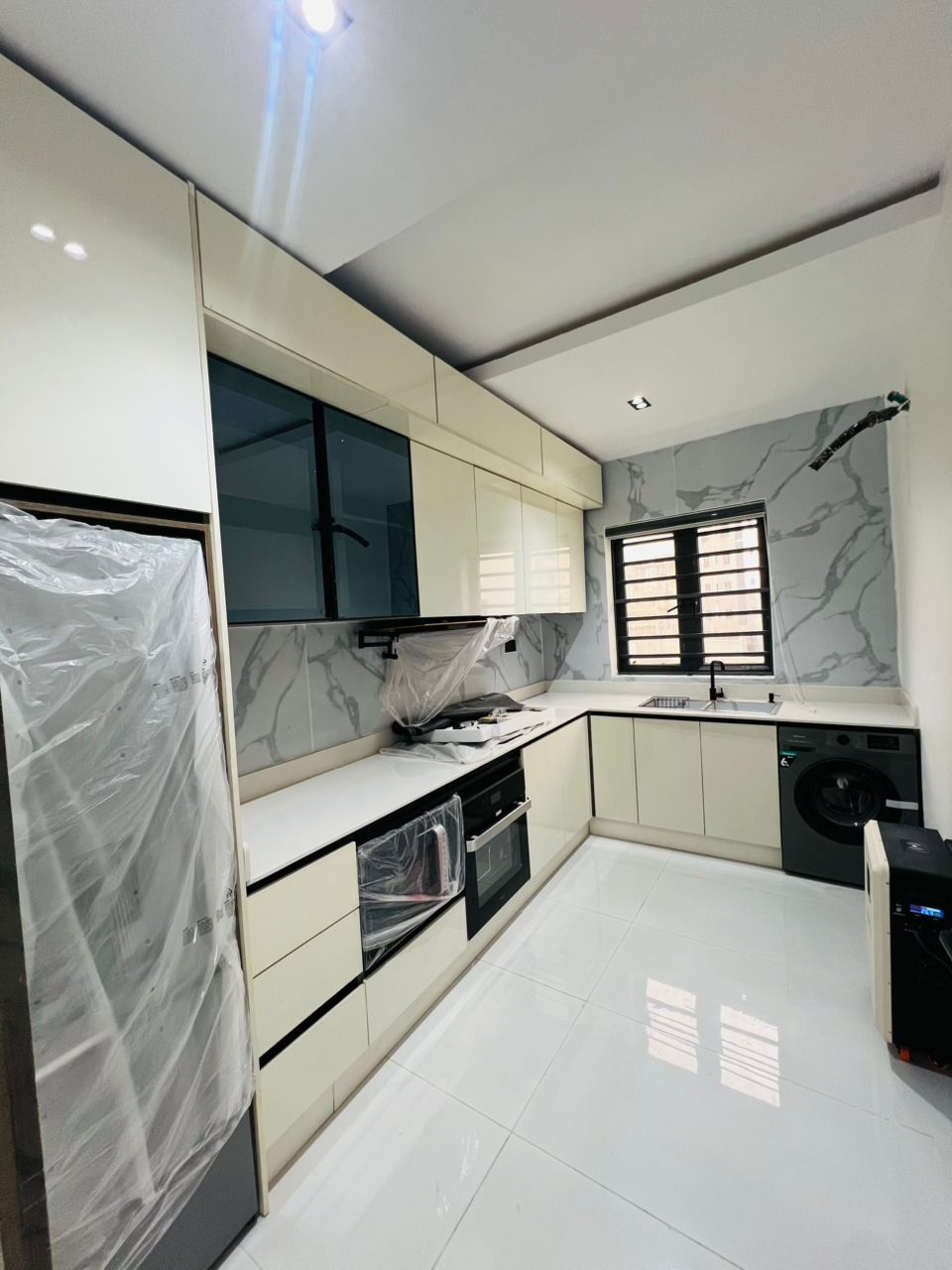 Luxury 1,2 & 3 Bedroom Apartment for sale in Lekki 1