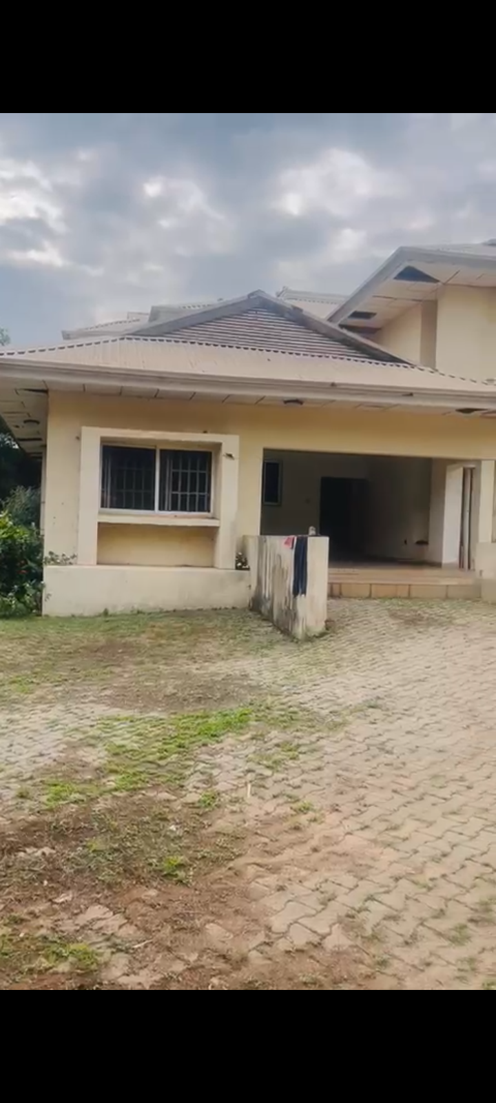 OLD HOUSE FULLY DETACHED FOR SALEâ€“PRIME LOCATION IN ASOKORO, ABUJA in Asokoro, Abuja, FCT
