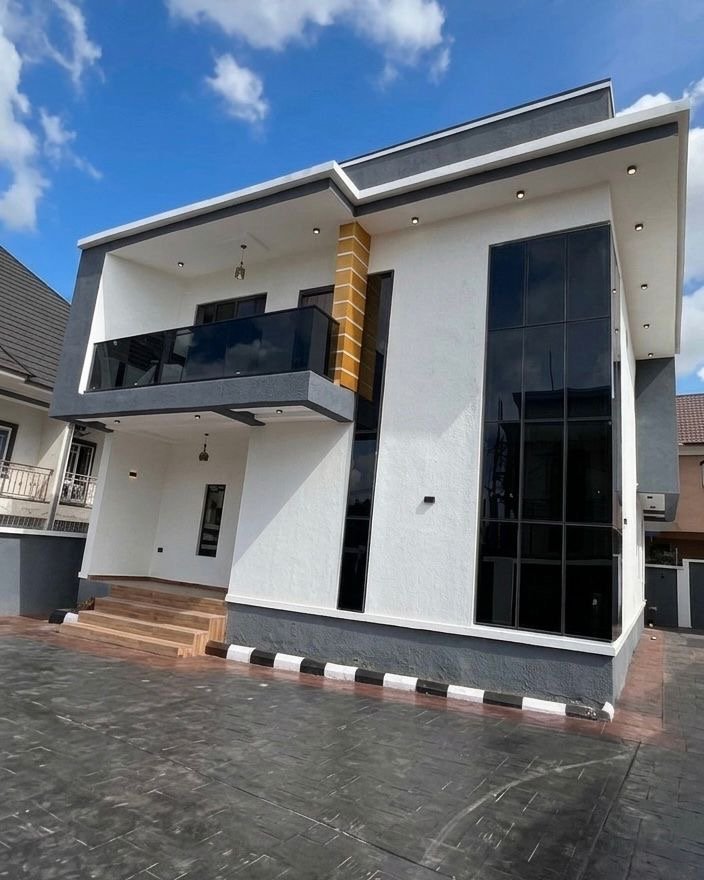 Four Bedroom Duplex