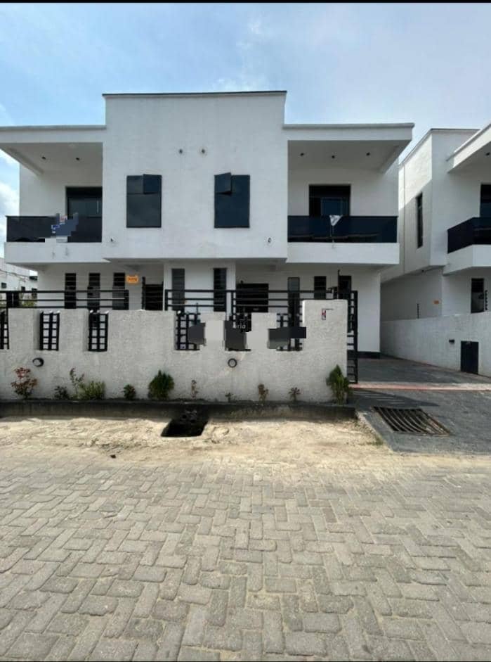 4 BEDROOM SEMI-DETACHED DUPLEX for Sale in Monguno, Borno photo 5