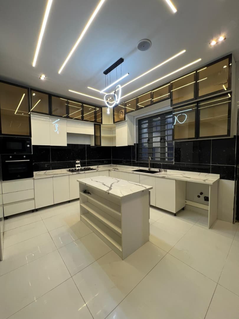 CONTEMPORARY 4 BEDROOM FULLY DETACHED DUPLEX WITH SWIMMING POOL for Sale in Monguno, Borno photo 3