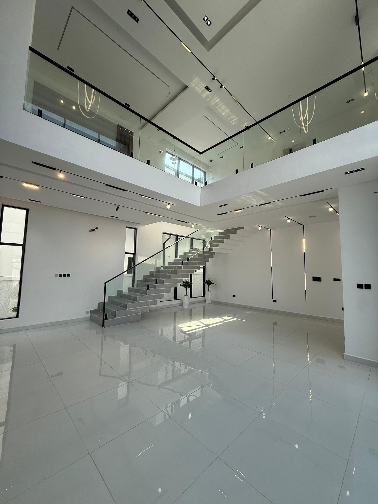 5 bedroom fully detached duplex & cinema for Sale in Lekki Phase 1, Lagos photo 7