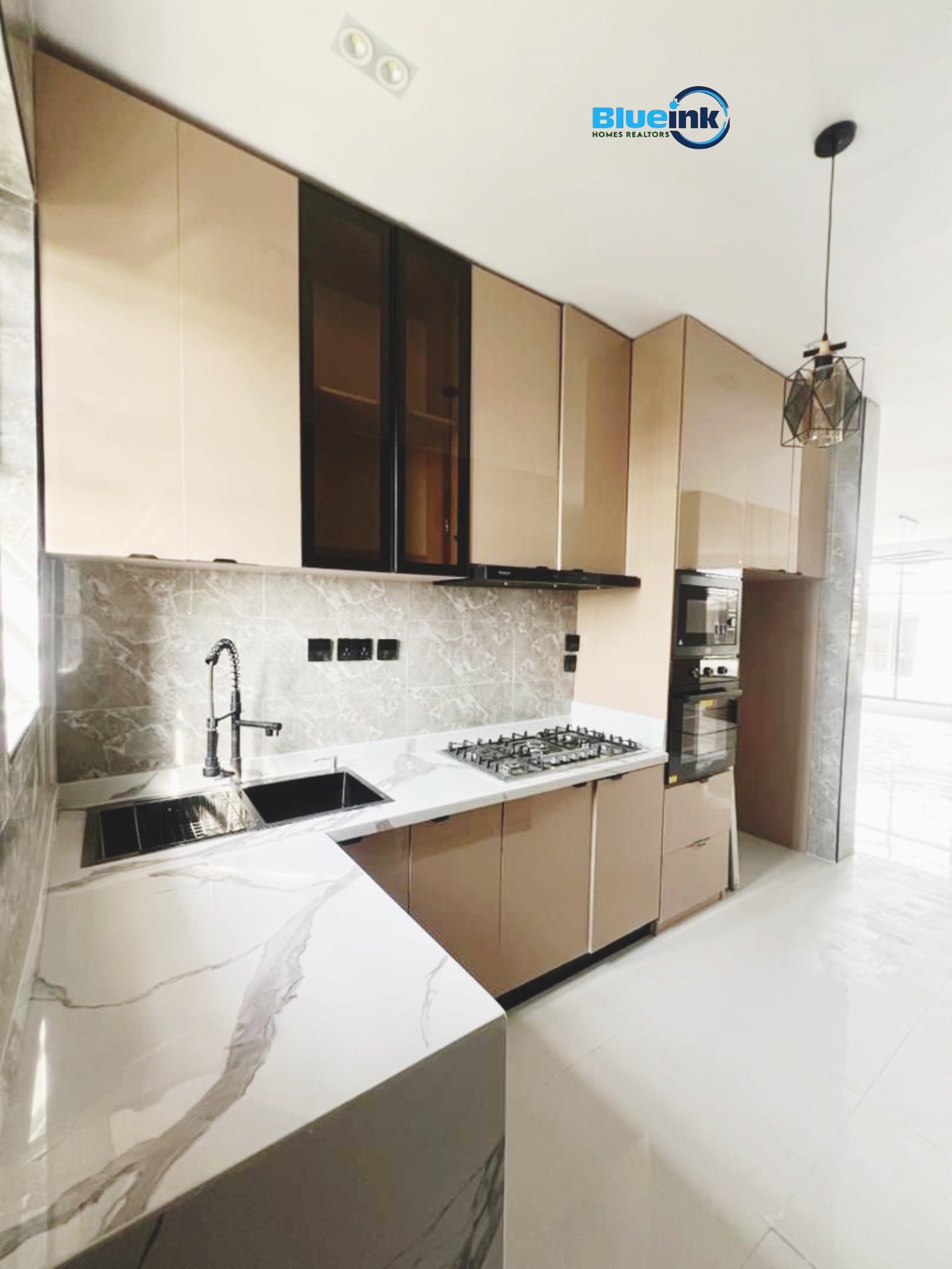 Luxury 2 Bedroom Apartment for Sale in Lekki Phase 1, Lagos photo 4