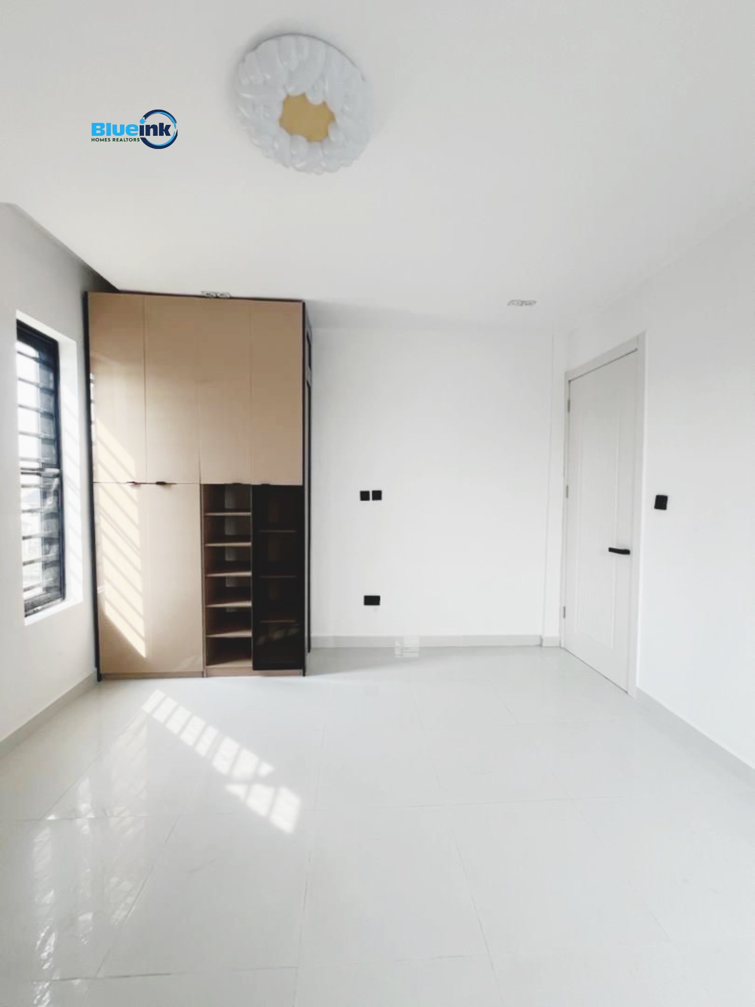 Luxury 2 Bedroom Apartment for Sale in Lekki Phase 1, Lagos photo 8