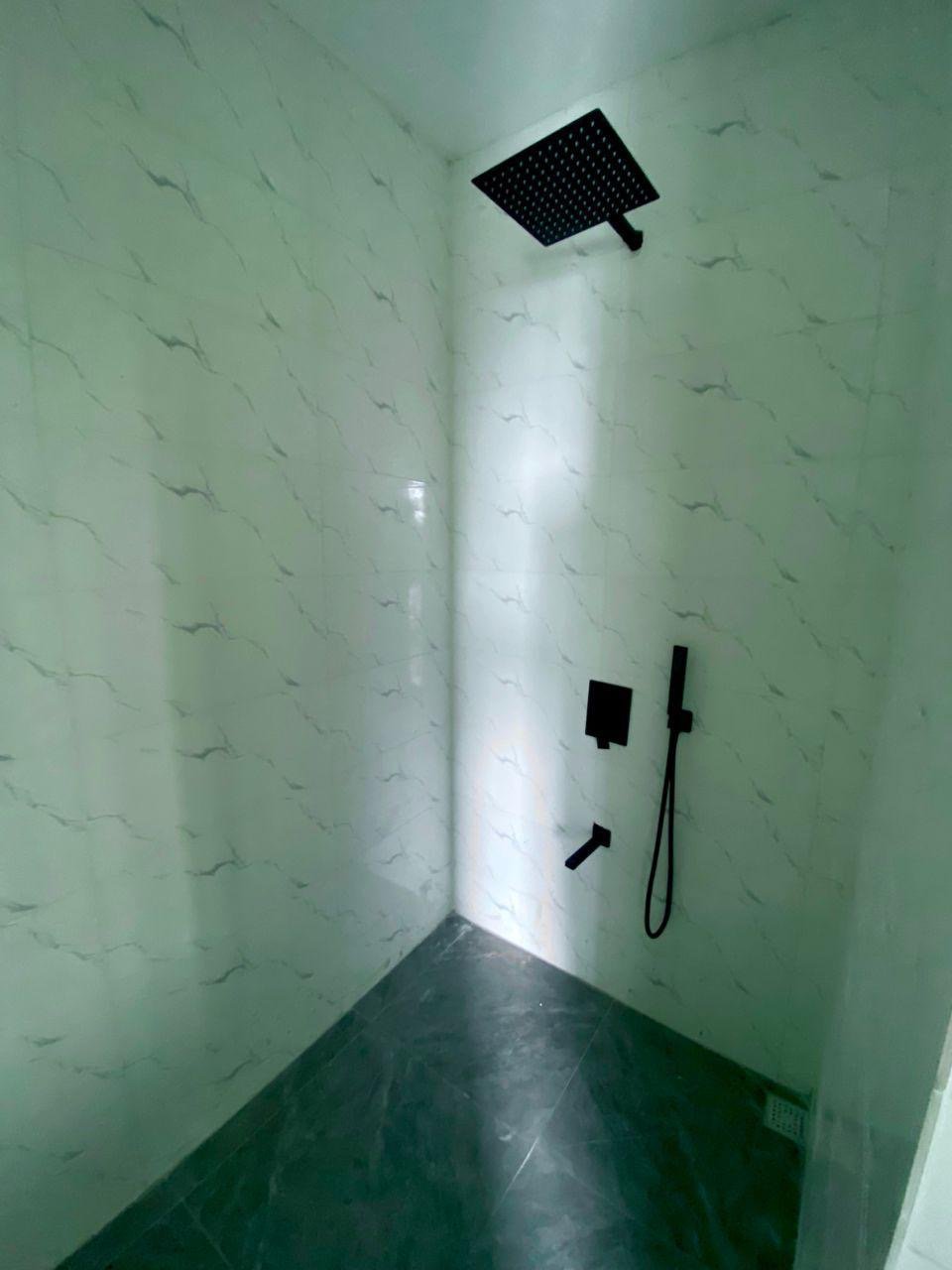 Luxury 2 bedroom apartment for sale in Lekki Phase 1, Lagos photo 2