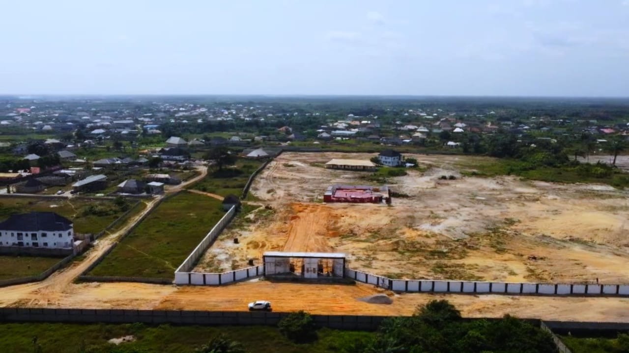 Land available for sale at Ibeju Lekki in Lekki Phase 1, Lagos photo 4