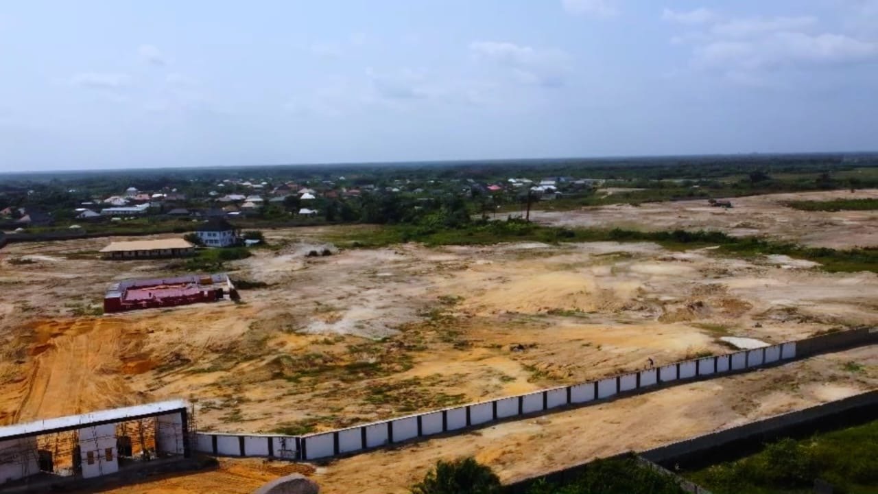Land available for sale at Ibeju Lekki in Lekki Phase 1, Lagos photo 5