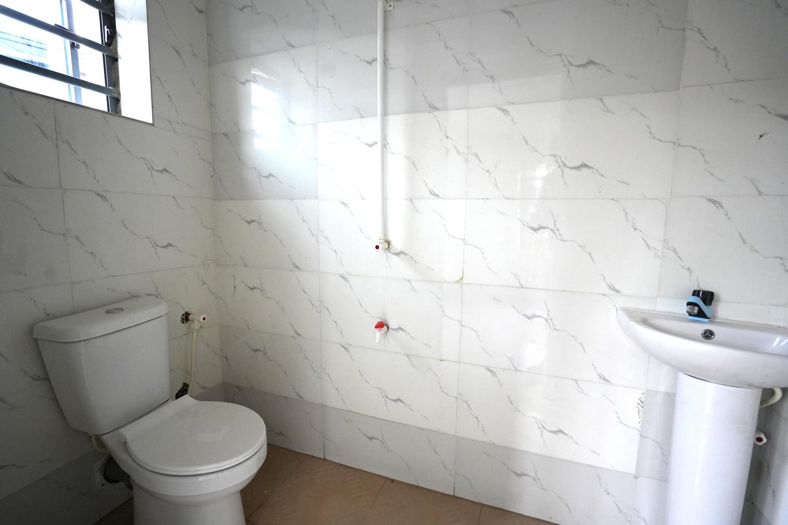 2 bedroom detached bungalow for Sale in Lekki Phase 1, Lagos photo 15