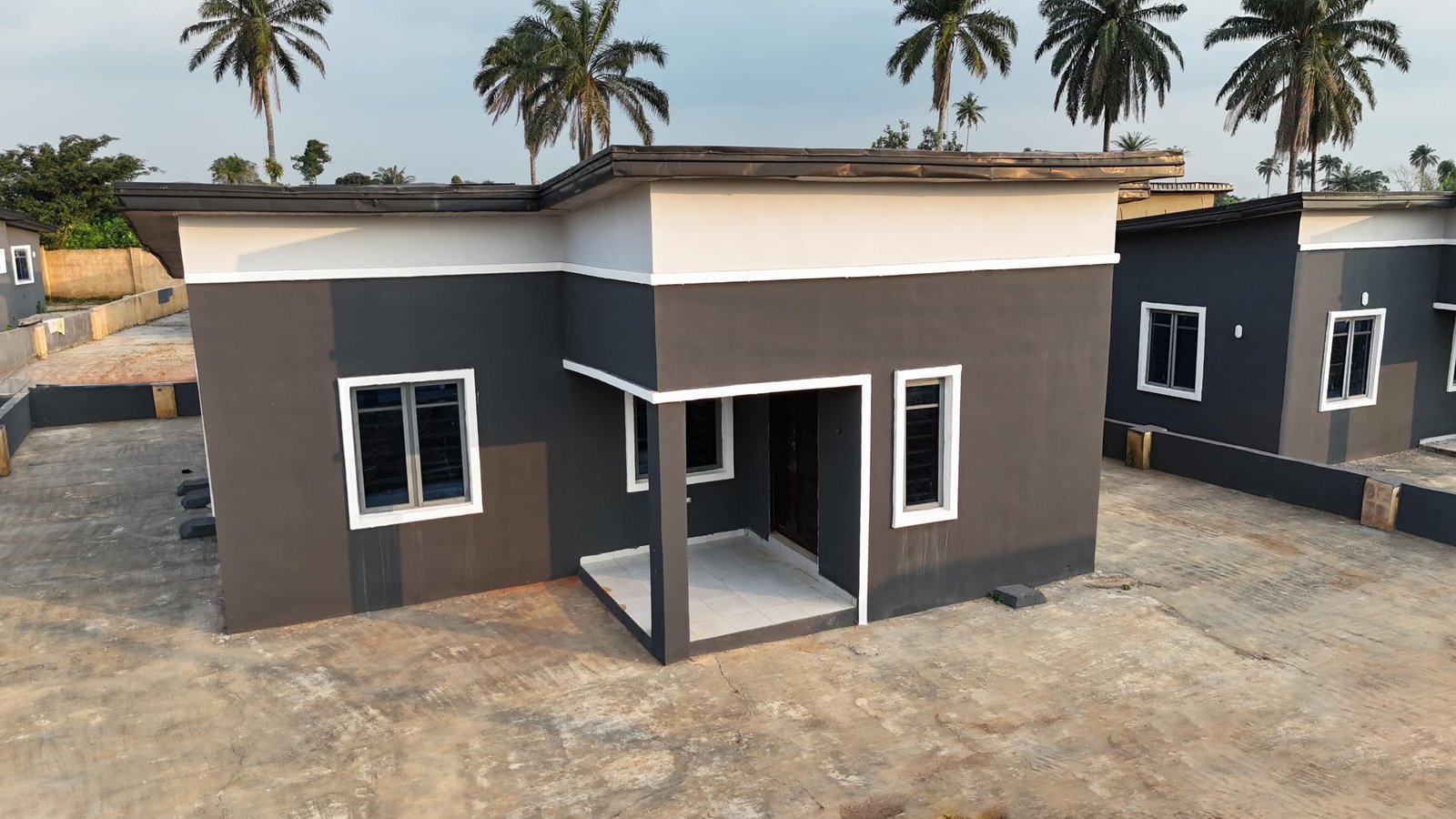 2 bedroom detached bungalow for Sale in Lekki Phase 1, Lagos photo 4
