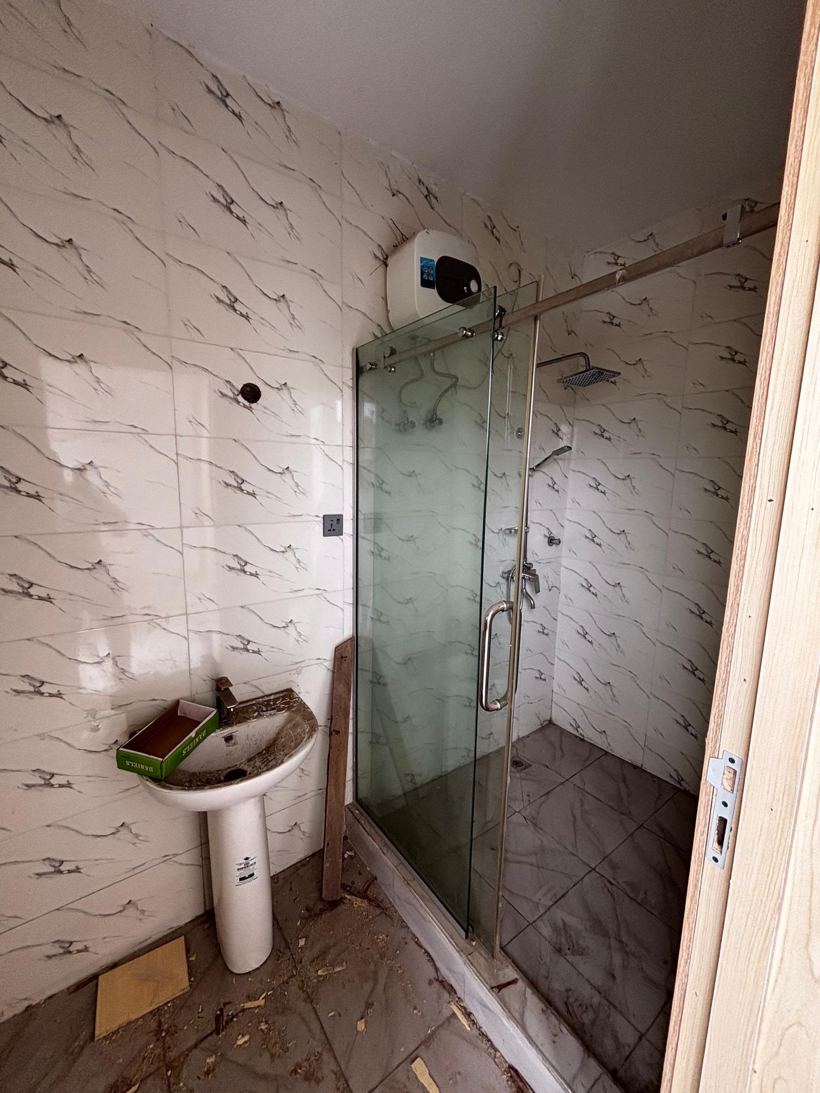 Luxury 4 bedroom semi detached duplex for sale in Damboa, Borno photo 8