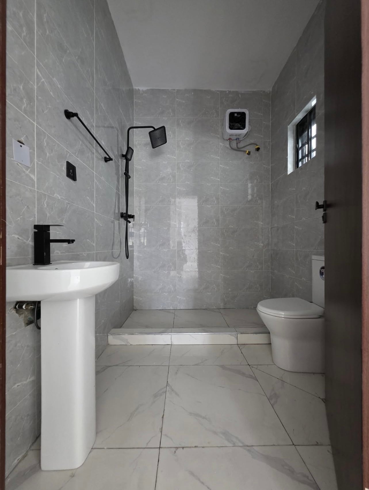 Luxury 4 bedroom fully detached duplex + Penthouse + BQ for Sale in Ajah, Lagos photo 20