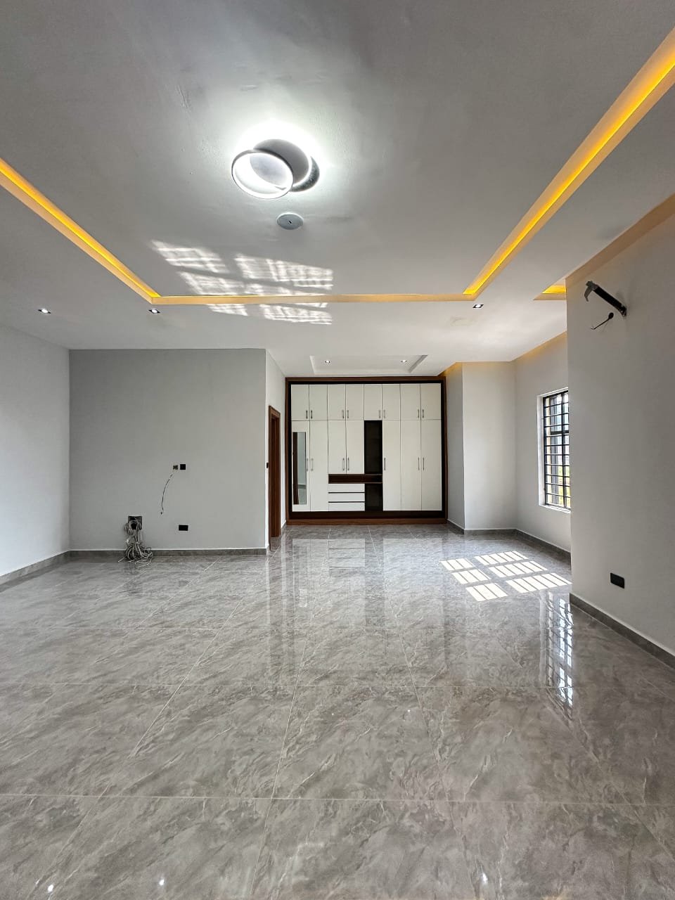 7-Bedroom Tastefully finished pent house duplex. for Sale in Karsana, Abuja, FCT photo 3