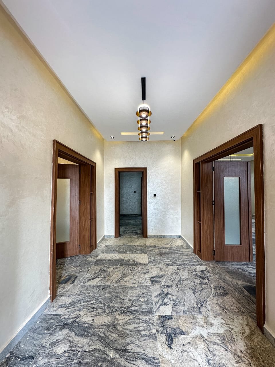 7-Bedroom Tastefully finished pent house duplex. for Sale in Karsana, Abuja, FCT photo 19