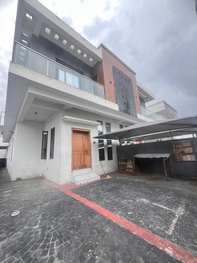 Luxury 4 bedroom semi detached duplex for rent at orchid Lekki in Monguno, Borno photo 2