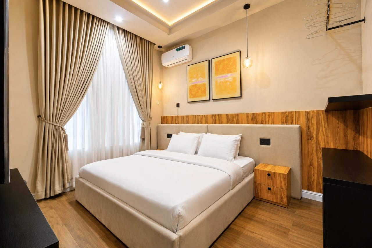 FLESHLY BAKED LUXURIOUS 1-BEDROOM SHORTLET APARTMENT in Lagos Island, Lagos photo 2