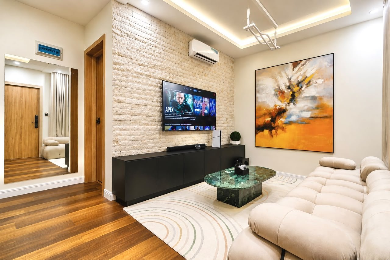 FLESHLY BAKED LUXURIOUS 1-BEDROOM SHORTLET APARTMENT in Lagos Island, Lagos photo 7