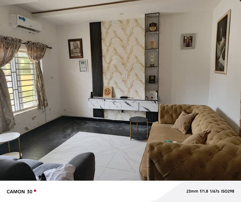 5bed room luxury Air BNB for Rent in State Housing, Calabar, Cross River photo 5