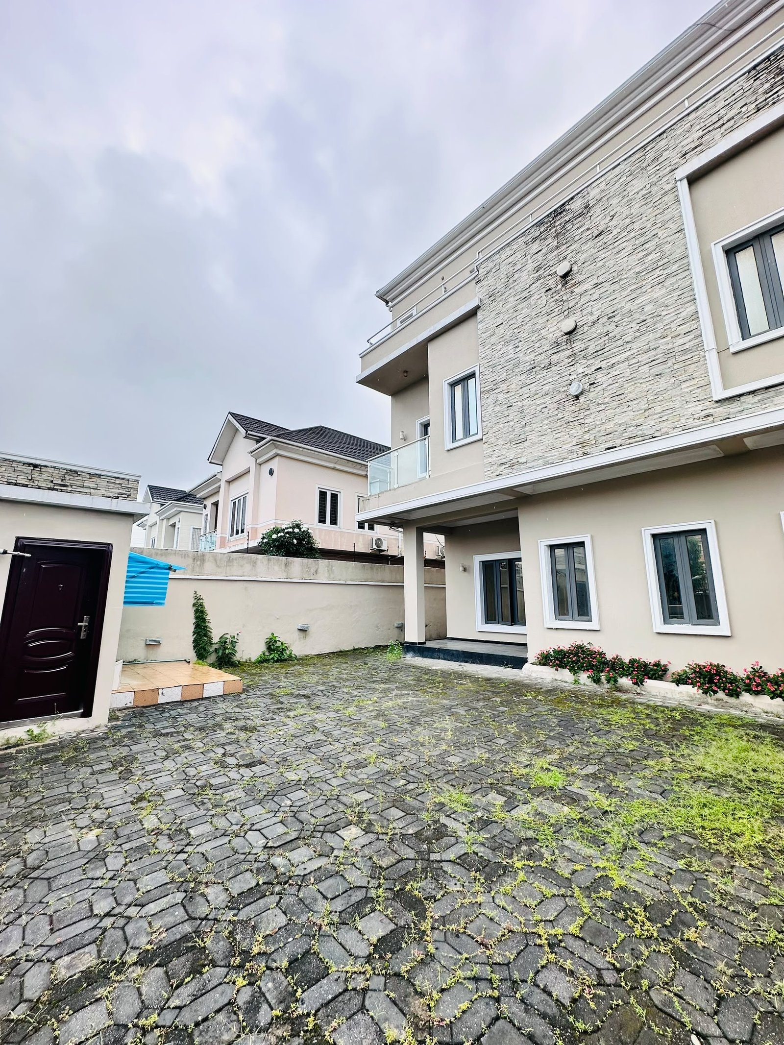 BESPOKE 4 BEDROOM SEMI- DETACHED DUPLEX WITH BQ IN LEKKI PHASE 1, LAGOS for Sale in Lekki Phase 1, Lagos photo 17