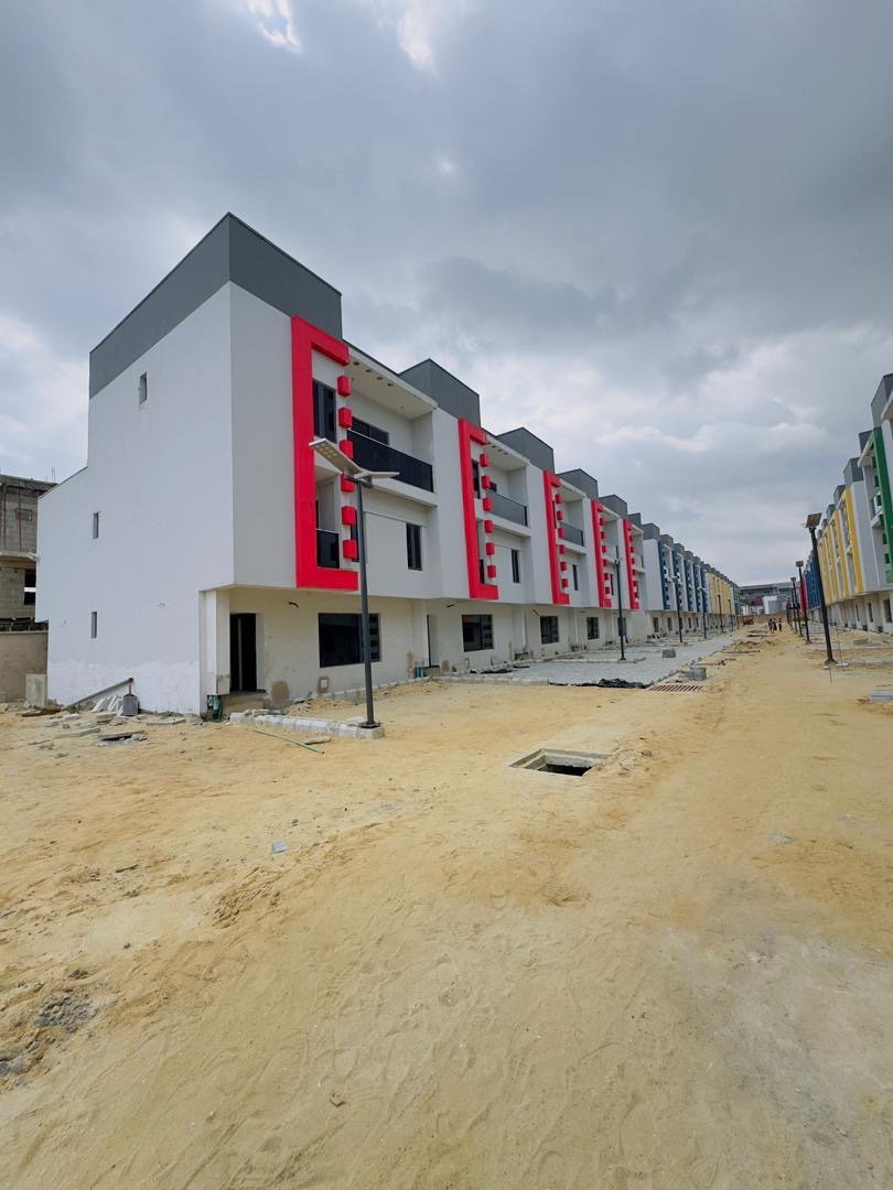 NEWLY BUILT 4 BEDROOM TERRACE DUPLEX WITH BQ for Sale in Ogudu GRA, Lagos