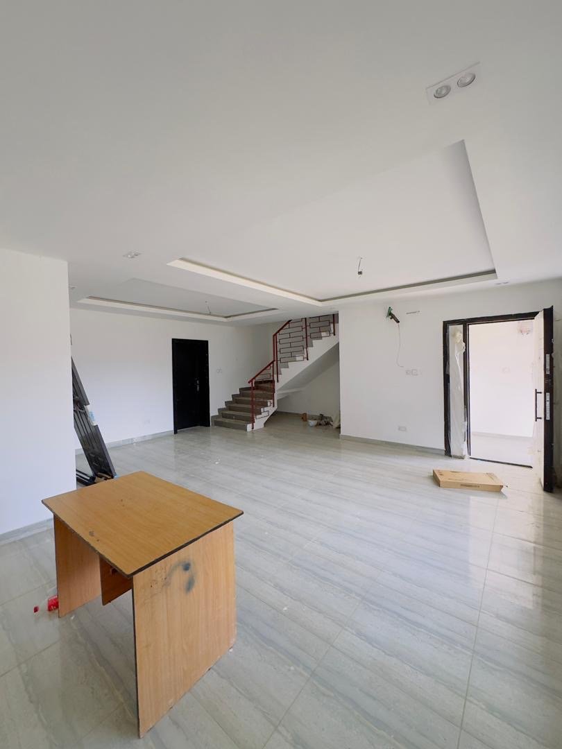 NEWLY BUILT 4 BEDROOM TERRACE DUPLEX WITH BQ for Sale in Ogudu GRA, Lagos photo 4