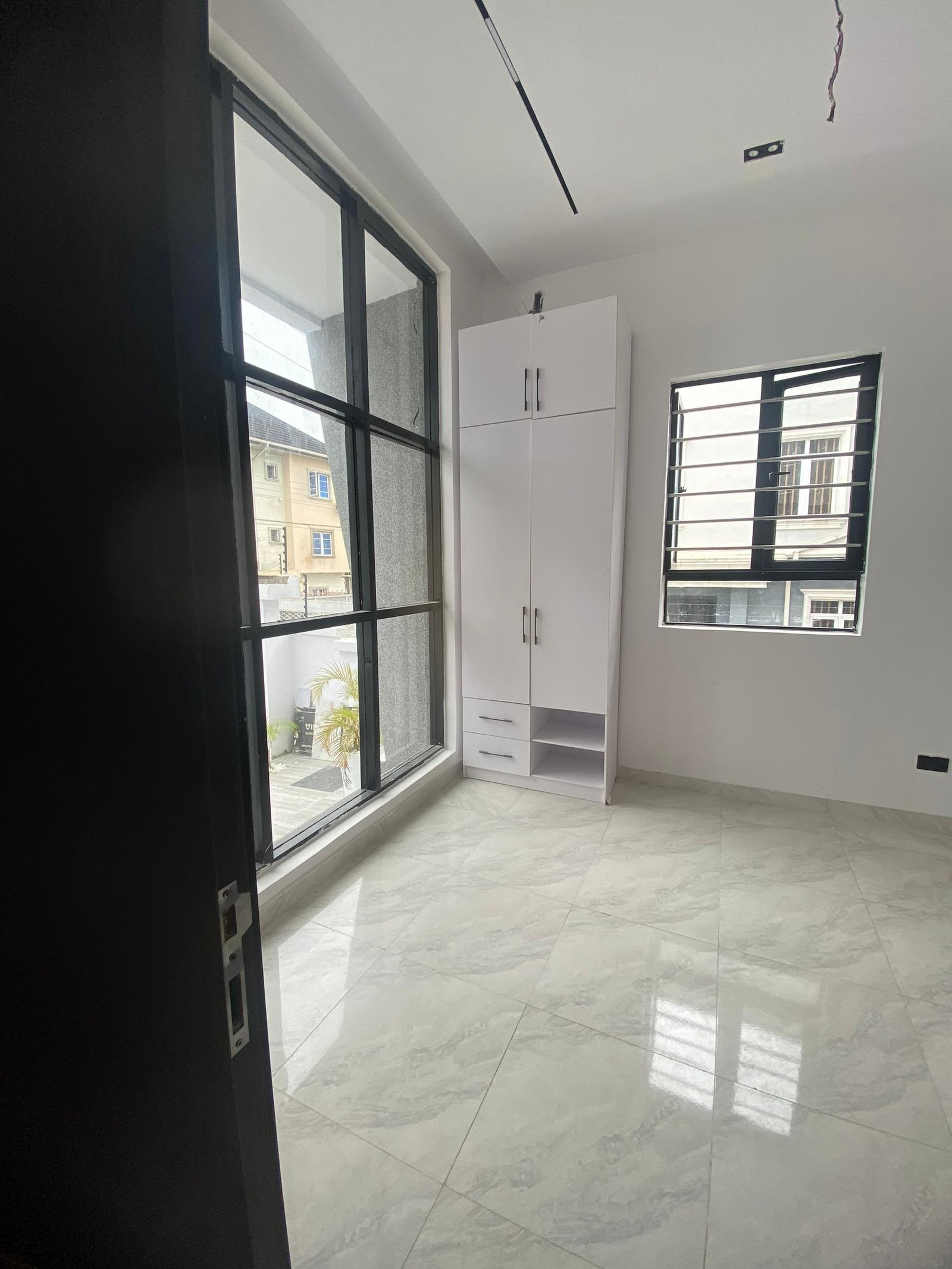 5 bedroom semi-detached duplex for Sale in Ajah, Lagos photo 2
