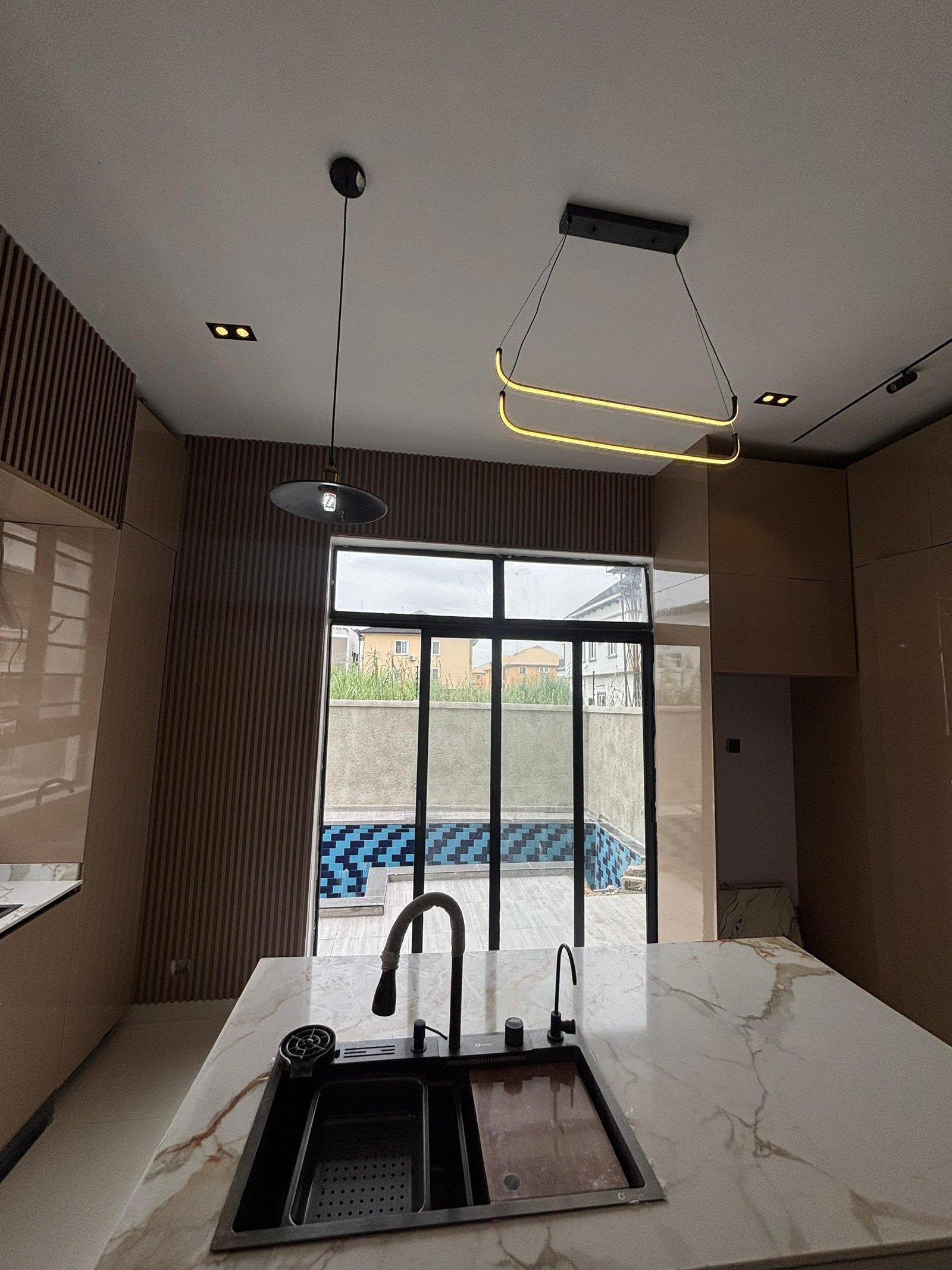 5 bedroom semi-detached duplex for Sale in Ajah, Lagos photo 5