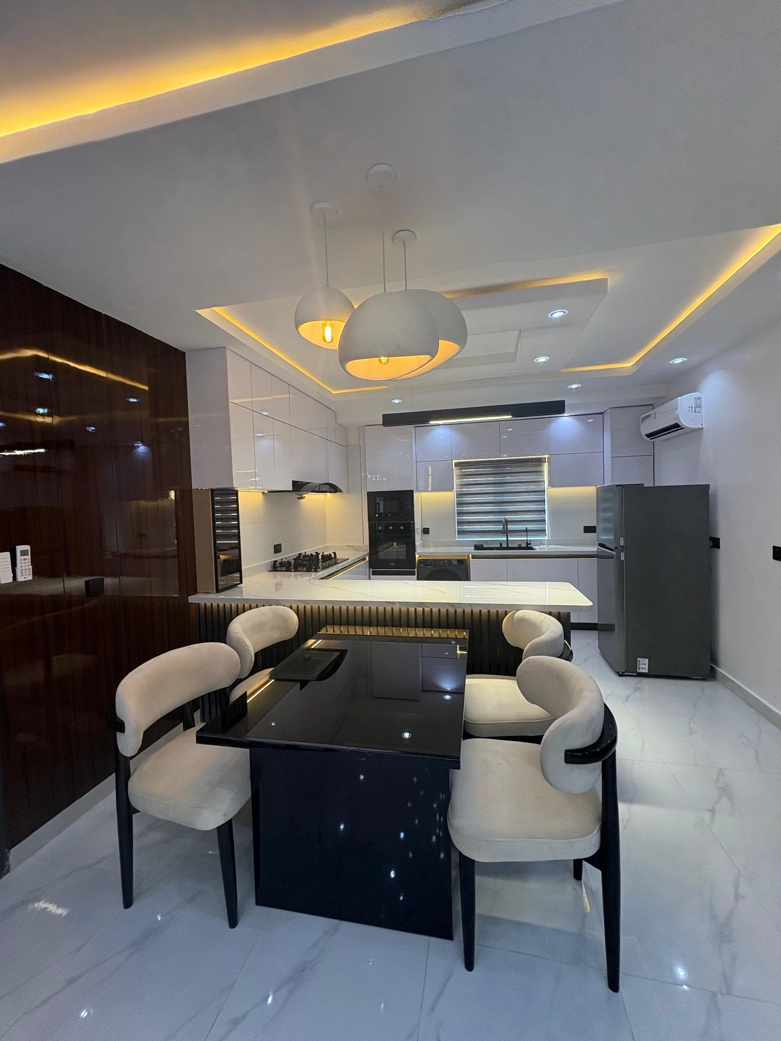 One bedroom luxury Apartment for Rent in State Housing, Calabar, Cross River photo 2