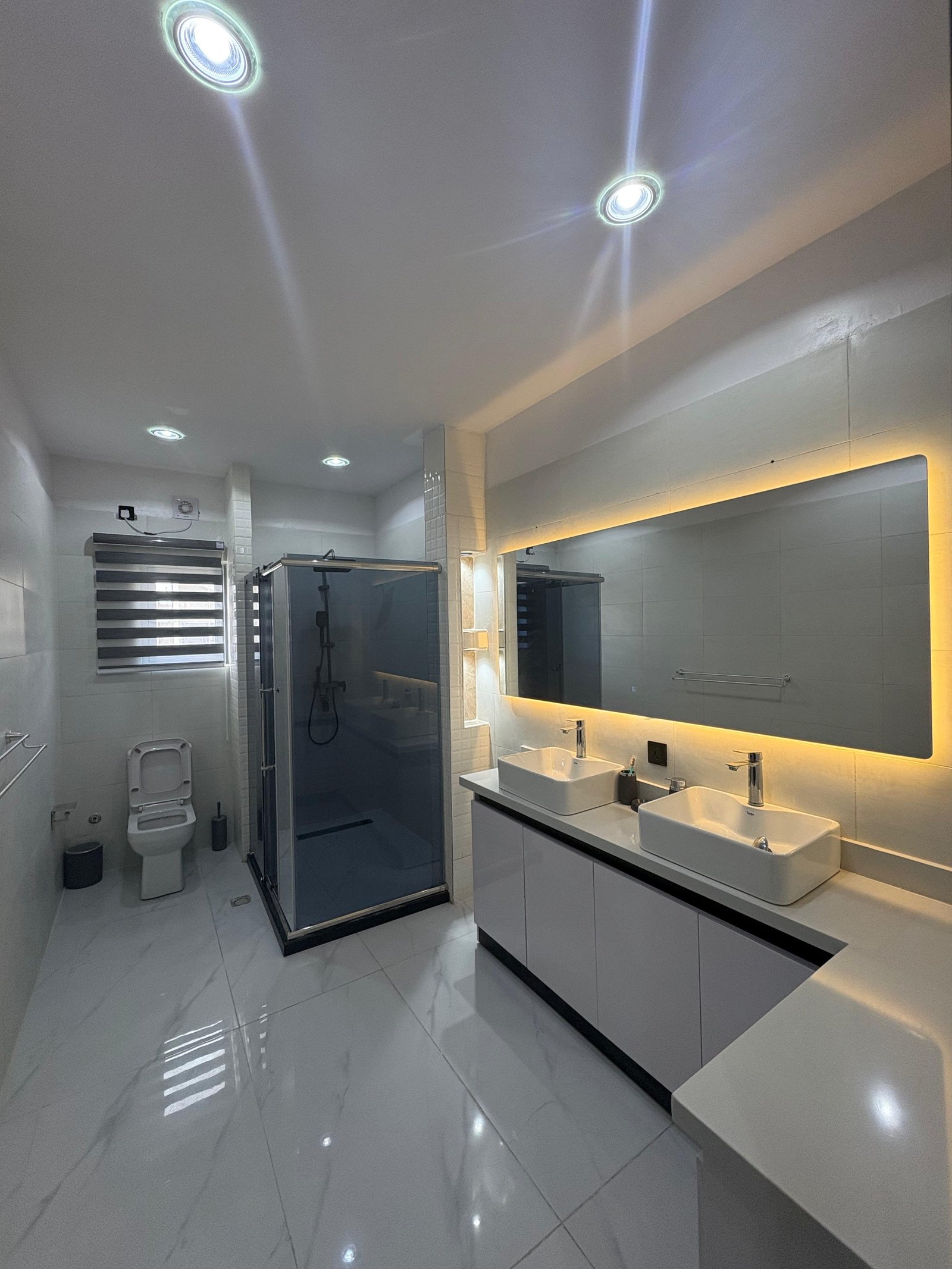 One bedroom luxury Apartment for Rent in State Housing, Calabar, Cross River photo 4