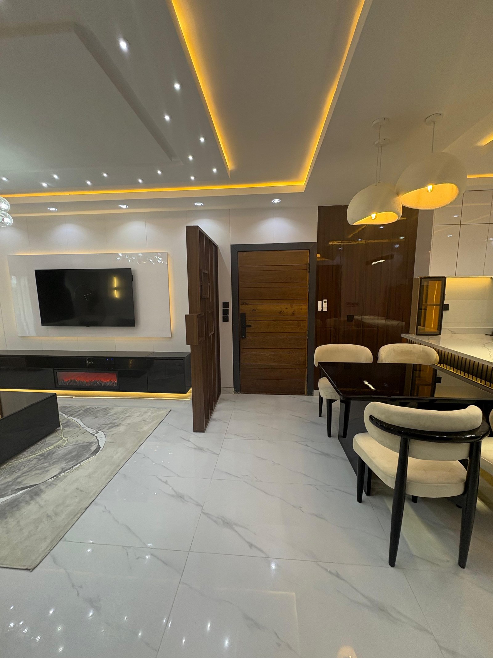 One bedroom luxury Apartment for Rent in State Housing, Calabar, Cross River photo 5