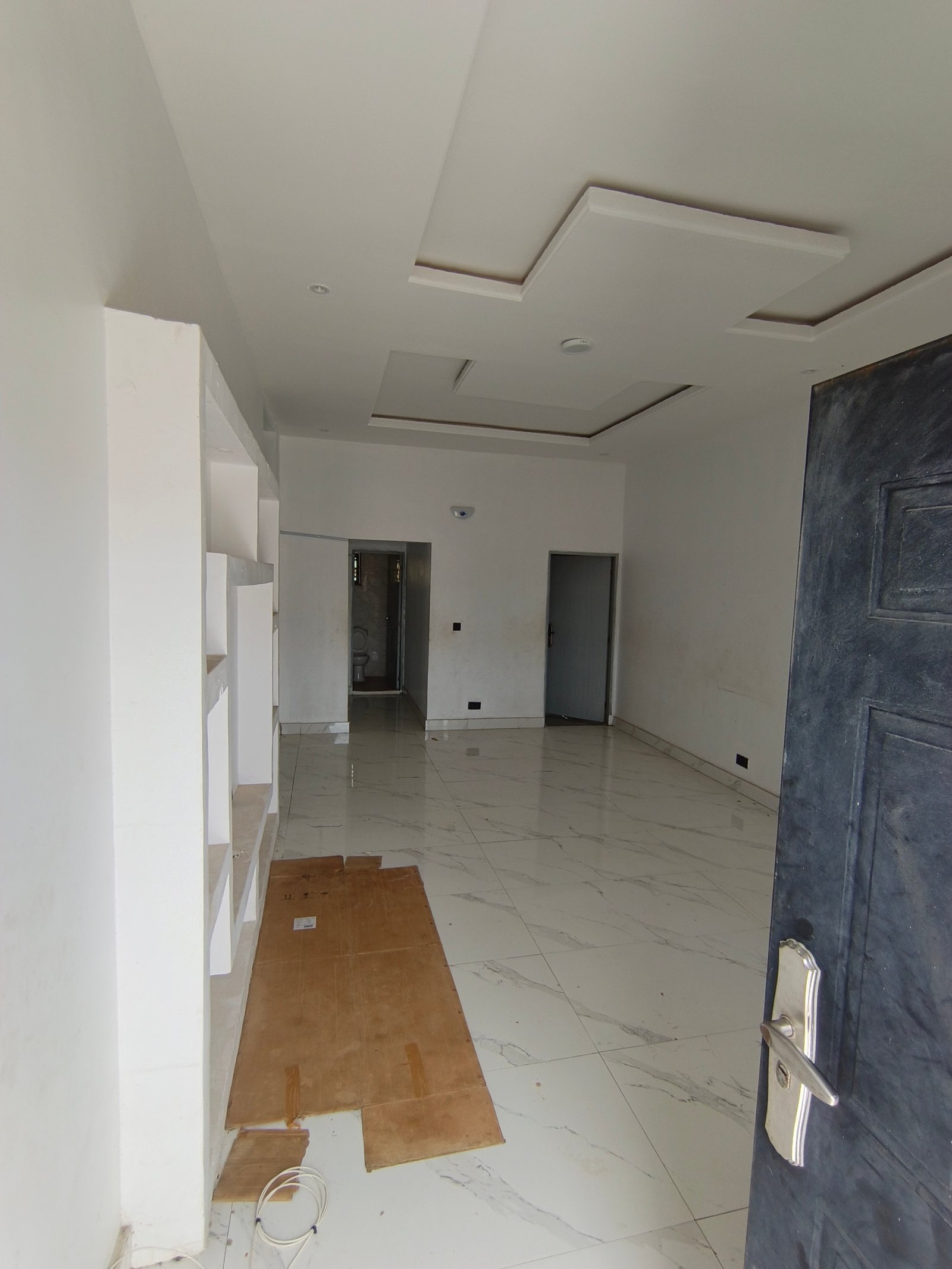 Fresh 2bed upstairs in silver land 3m rent for Rent in State Housing, Calabar, Cross River photo 5