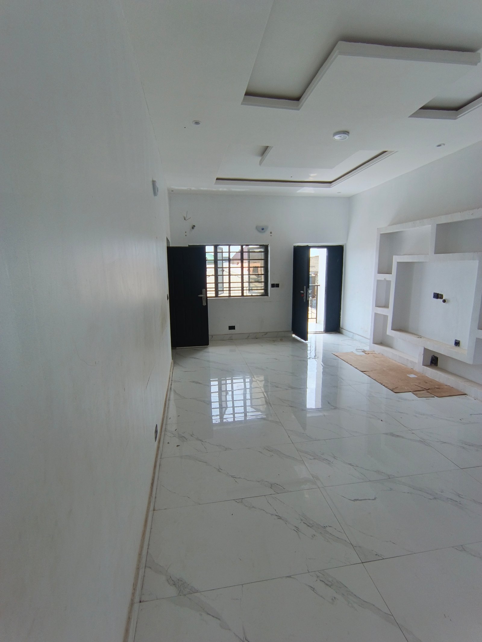Fresh 2bed upstairs in silver land 3m rent for Rent in State Housing, Calabar, Cross River photo 8